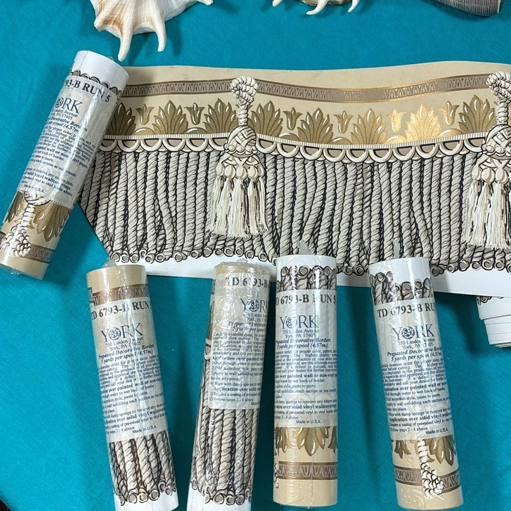 6 Rolls of York precasted room border trim